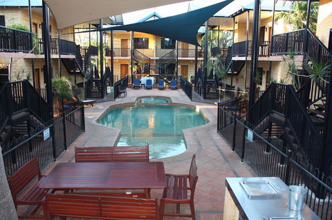 Apartments At Blue Seas Resort - Accommodation Cooktown 10