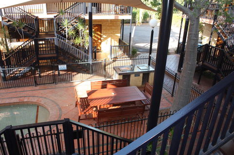 Apartments At Blue Seas Resort - Accommodation Cooktown 8