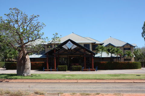 Apartments At Blue Seas Resort - Accommodation Cooktown 23