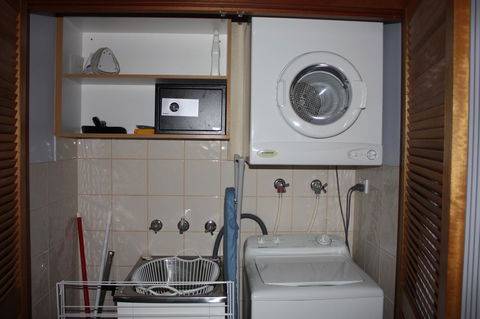 Apartments At Blue Seas Resort - Accommodation Cooktown 9
