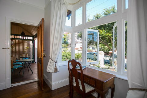 Danum House - Accommodation Cooktown 14