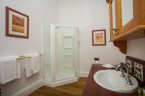 Danum House - Accommodation Cooktown 24