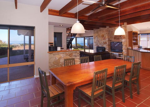 Searenity - Accommodation Cooktown 4