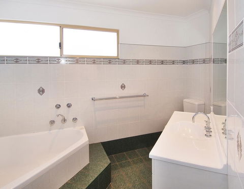 Searenity - Accommodation Cooktown 5