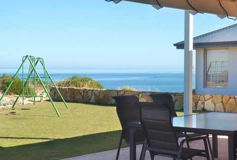 Searenity - Accommodation Cooktown 3
