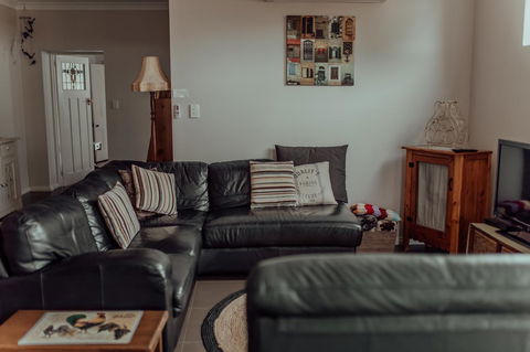 Bluebird Cottage - Accommodation Cooktown 17