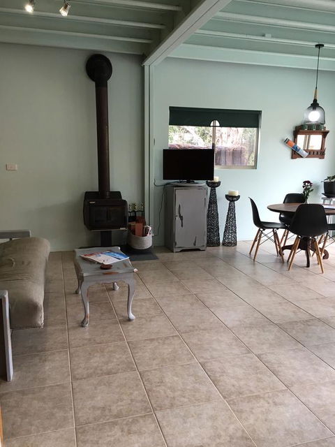 Dunsborough Barn Stay - Accommodation Cooktown 4