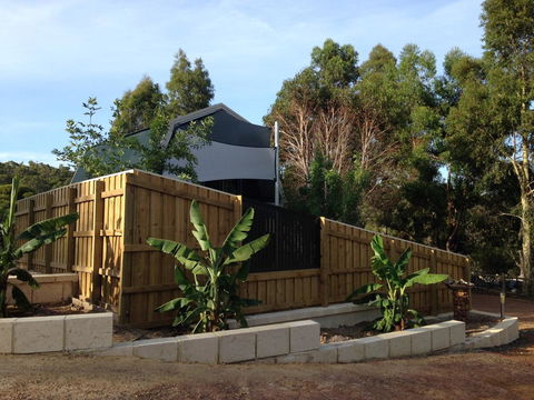 Dunsborough Barn Stay - Accommodation Cooktown 0