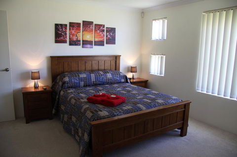 Byford House On The Scarp - Accommodation Cooktown 6