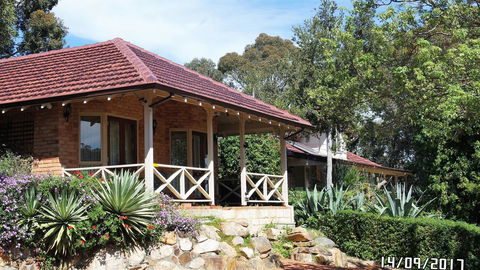 Eleebana Guest House - Accommodation Cooktown 17
