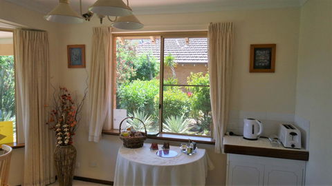 Eleebana Guest House - Accommodation Cooktown 28