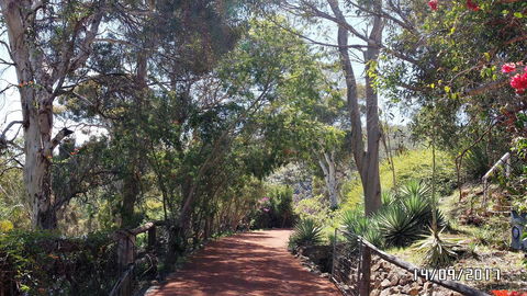 Eleebana Guest House - Accommodation Cooktown 12