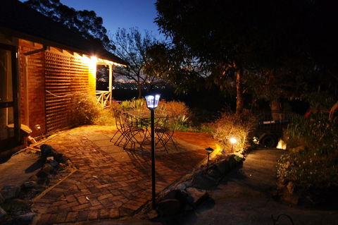 Eleebana Guest House - Accommodation Cooktown 37