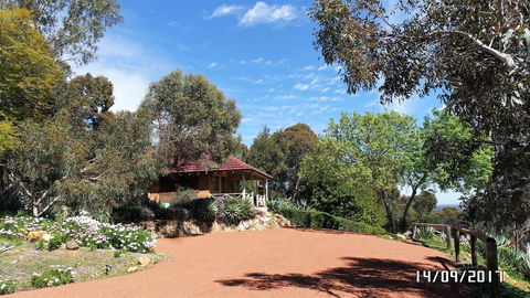 Eleebana Guest House - Accommodation Cooktown 19