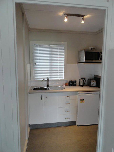 Windfall Estate Vineyard Cottage - Accommodation Cooktown 5