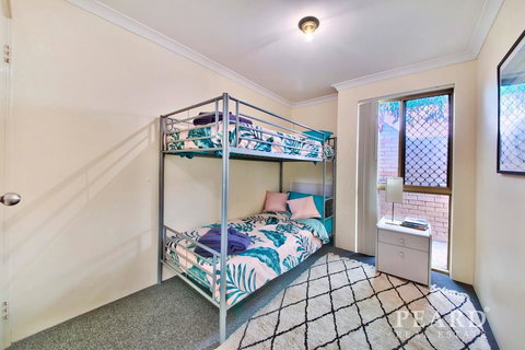Scarborough Beach, Perth - Sun & Surf Villa - Accommodation Cooktown 19