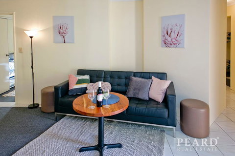Scarborough Beach, Perth - Sun & Surf Villa - Accommodation Cooktown 14