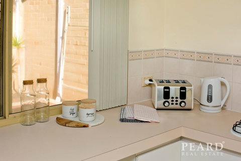 Scarborough Beach, Perth - Sun & Surf Villa - Accommodation Cooktown 3