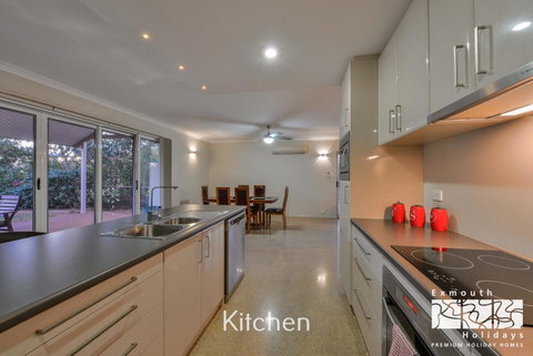 13 Learmonth Street - Close To Town Centre - Accommodation Cooktown 4
