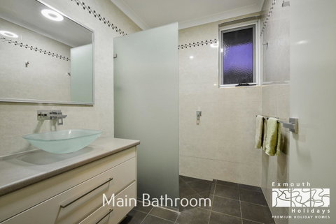 13 Learmonth Street - Close To Town Centre - Accommodation Cooktown 10