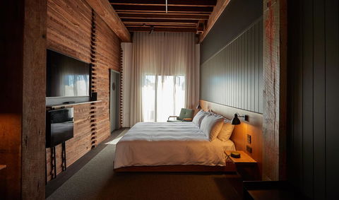 The Premier Mill Hotel - Accommodation Cooktown 1