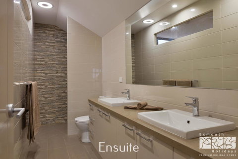 7 Kestrel Place - Accommodation Cooktown 13