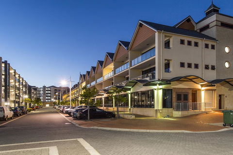 Dolphin Quay Apartments - Accommodation Cooktown 18