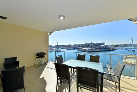 Dolphin Quay Apartments - Accommodation Cooktown 4