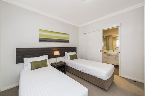Dolphin Quay Apartments - Accommodation Cooktown 44