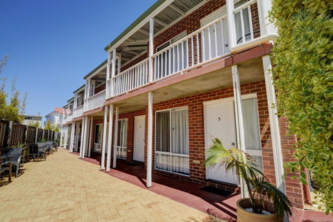 The Jetty Resort - Accommodation Cooktown 33