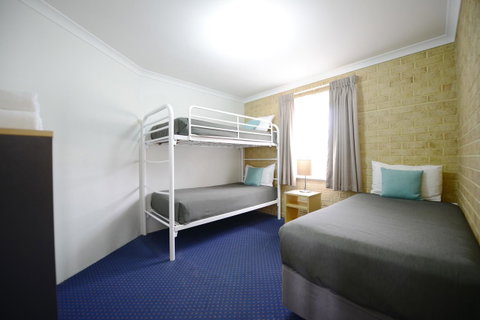 The Jetty Resort - Accommodation Cooktown 42