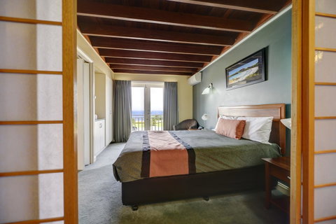 The Jetty Resort - Accommodation Cooktown 2