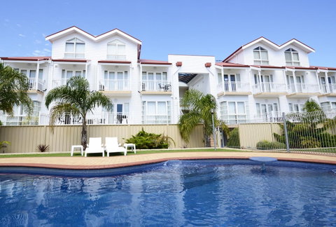 The Jetty Resort - Accommodation Cooktown 1