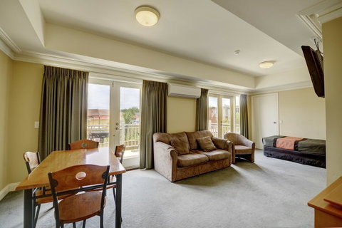 The Jetty Resort - Accommodation Cooktown 24