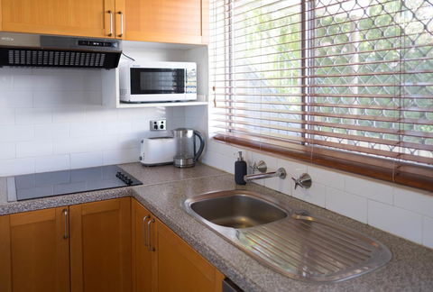 Cottesloe Beach On Napier - Accommodation Cooktown 4