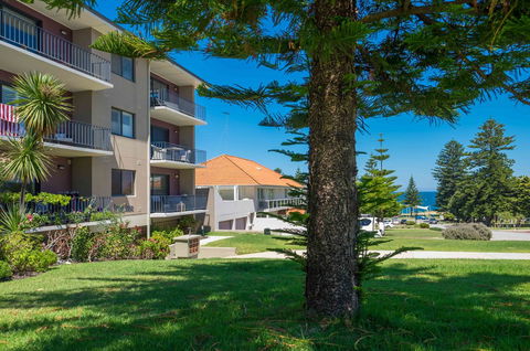 Cottesloe Beach On Napier - Accommodation Cooktown 2