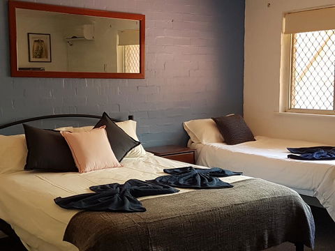Townsend Lodge - Accommodation Cooktown 17