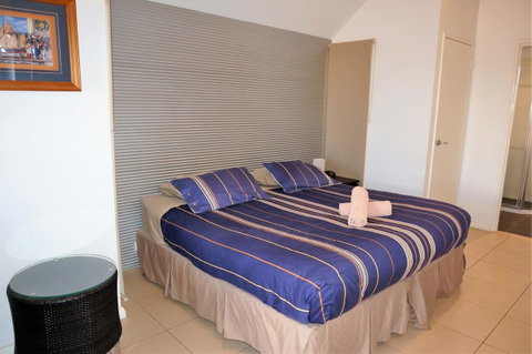 Osprey Holiday Village Unit 203 1 Bedroom - Accommodation Cooktown 3