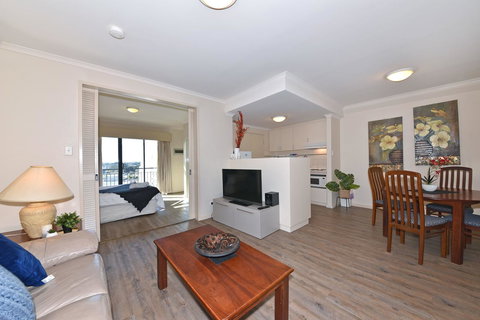 Inner Perth CBD 1X1 Apartment: 605451 - Accommodation Cooktown 9