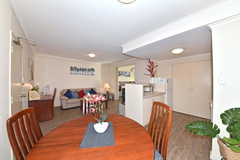 Inner Perth CBD 1X1 Apartment: 605451 - Accommodation Cooktown 11