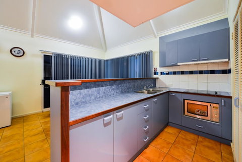 Osprey Holiday Village Unit 119 - Accommodation Cooktown 5