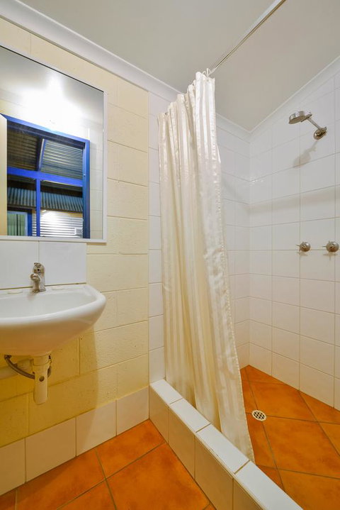 Osprey Holiday Village Unit 119 - Accommodation Cooktown 13