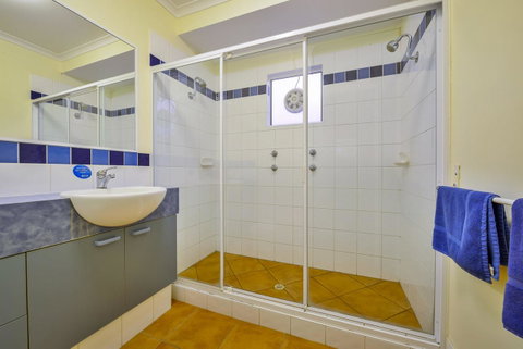 Osprey Holiday Village Unit 119 - Accommodation Cooktown 10