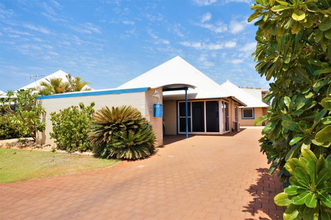 Osprey Holiday Village Unit 119 - Accommodation Cooktown 0