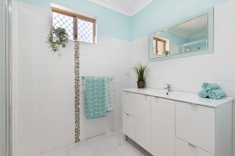 Applecross Village Residence - Accommodation Cooktown 22
