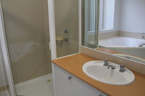 Mandurah Ocean Marina Chalets - Accommodation Cooktown 25