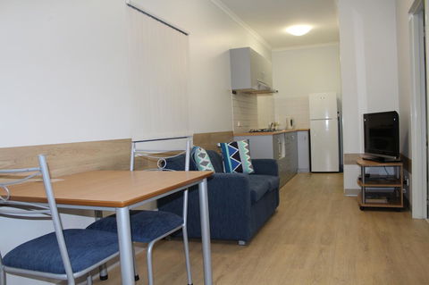 Mandurah Ocean Marina Chalets - Accommodation Cooktown 6