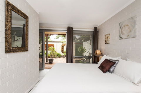 Rosalie 02 - Accommodation Cooktown 15