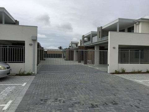 Apartment In Queens Park - Accommodation Cooktown 5