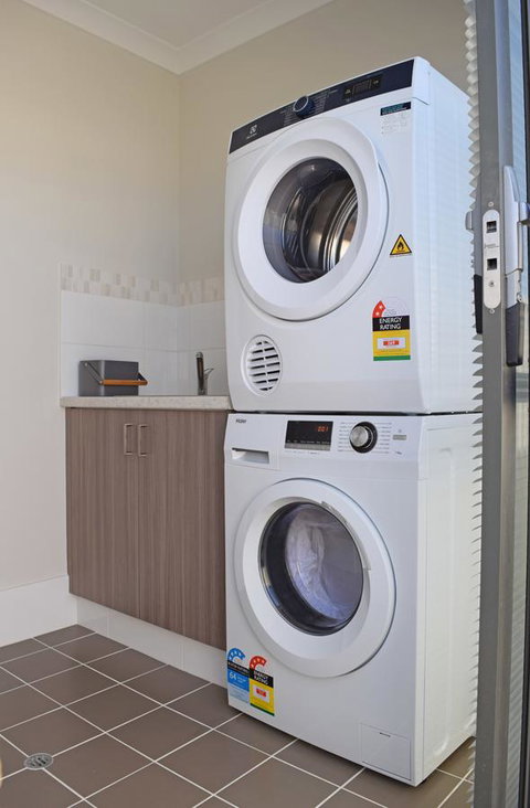 The Kingsleyâ€™s Place â€“ Piara Waters - Accommodation Cooktown 11